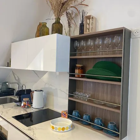 3 Apartment Les Lilas